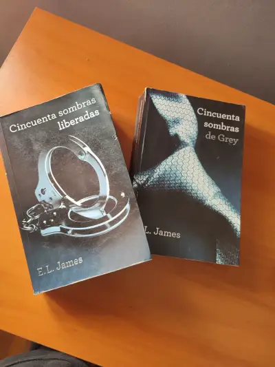 Libros Cincuenta Sombras de Grey y Liberadas de E.L. James - miniatura 3
