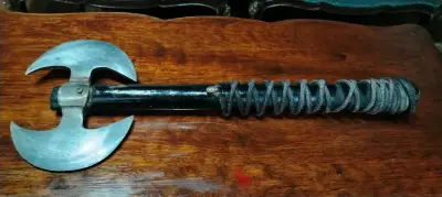 Hacha Doble Hoja Estilo Vikinga Decorativa - miniatura 4