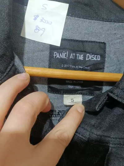 Chaqueta de mezclilla Panic! At The Disco negra - miniatura 2