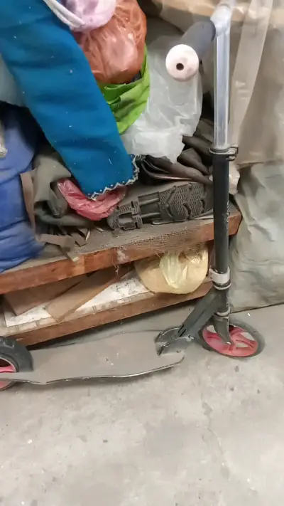 Scooter plegable para adultos en buen estado - miniatura 2