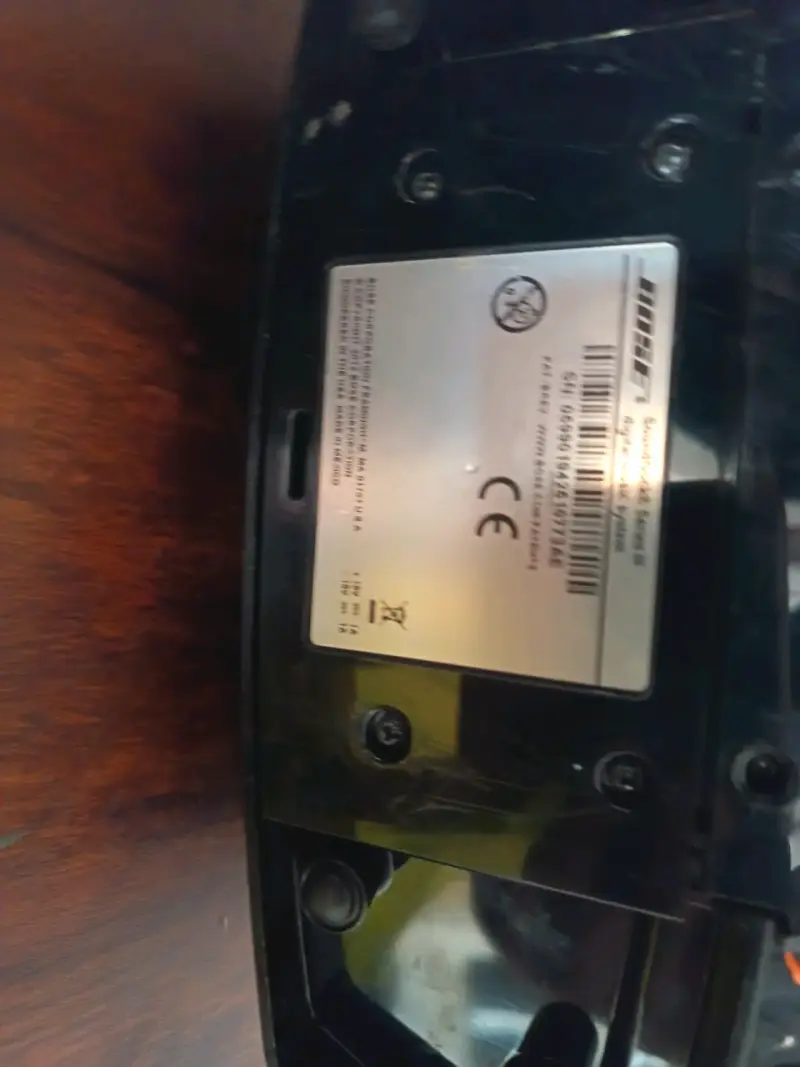 Parlante Bose SoundDock con base para iPod - 2
