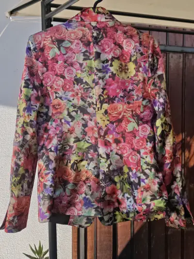 Blazer floral colorido para mujer talla S - miniatura 2