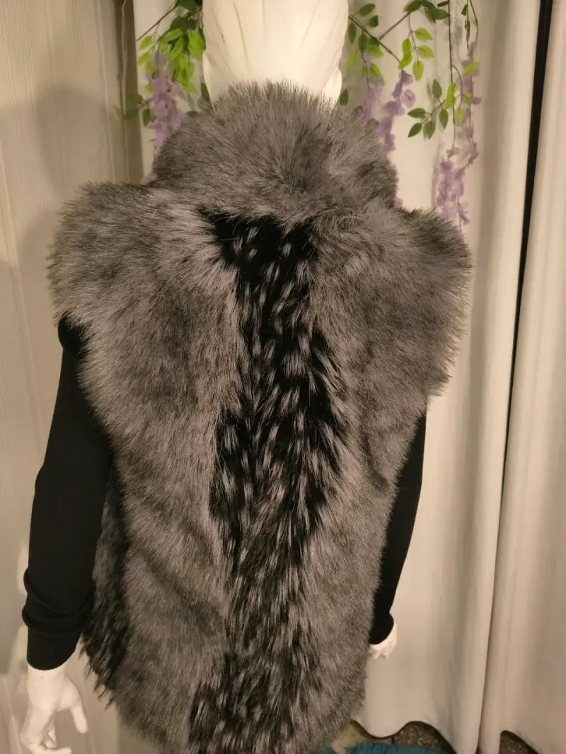 Chaleco de piel sintética gris para mujer - 3
