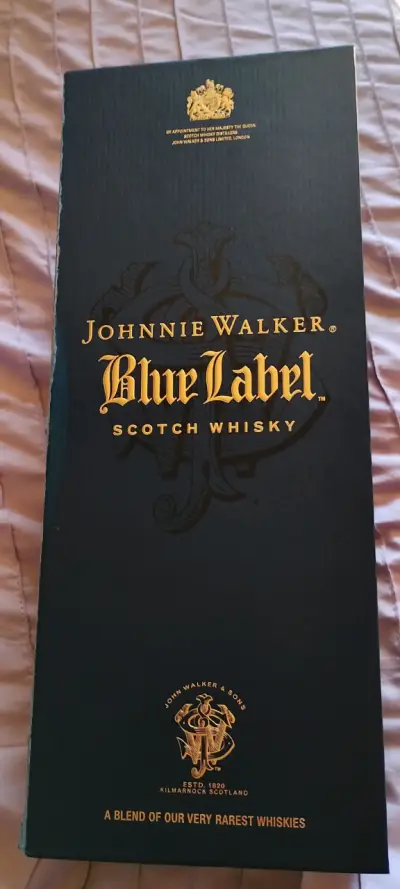 Whisky Johnnie Walker Blue Label en caja de lujo - miniatura 2