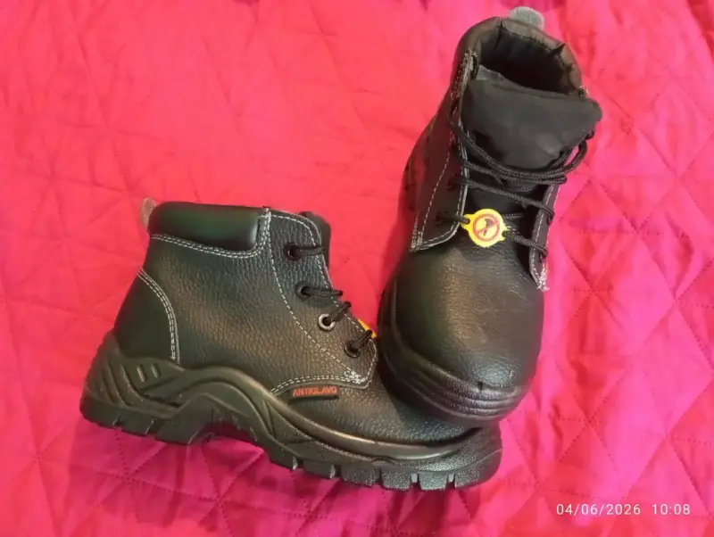 Botas de seguridad negras antideslizantes - 1