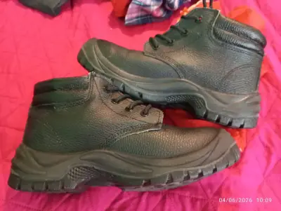 Botas de seguridad negras antideslizantes - miniatura 3