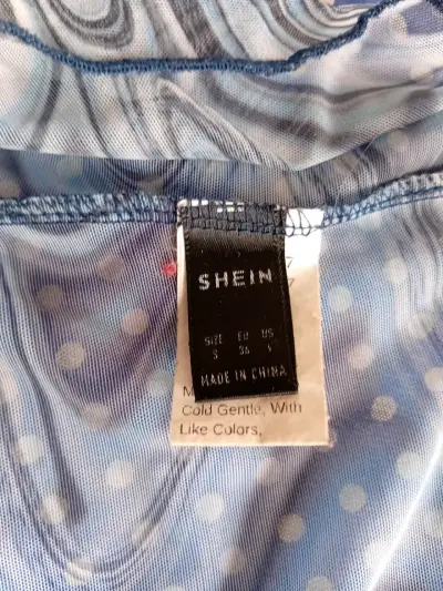 Polera manga larga con diseño abstracto Shein - miniatura 2