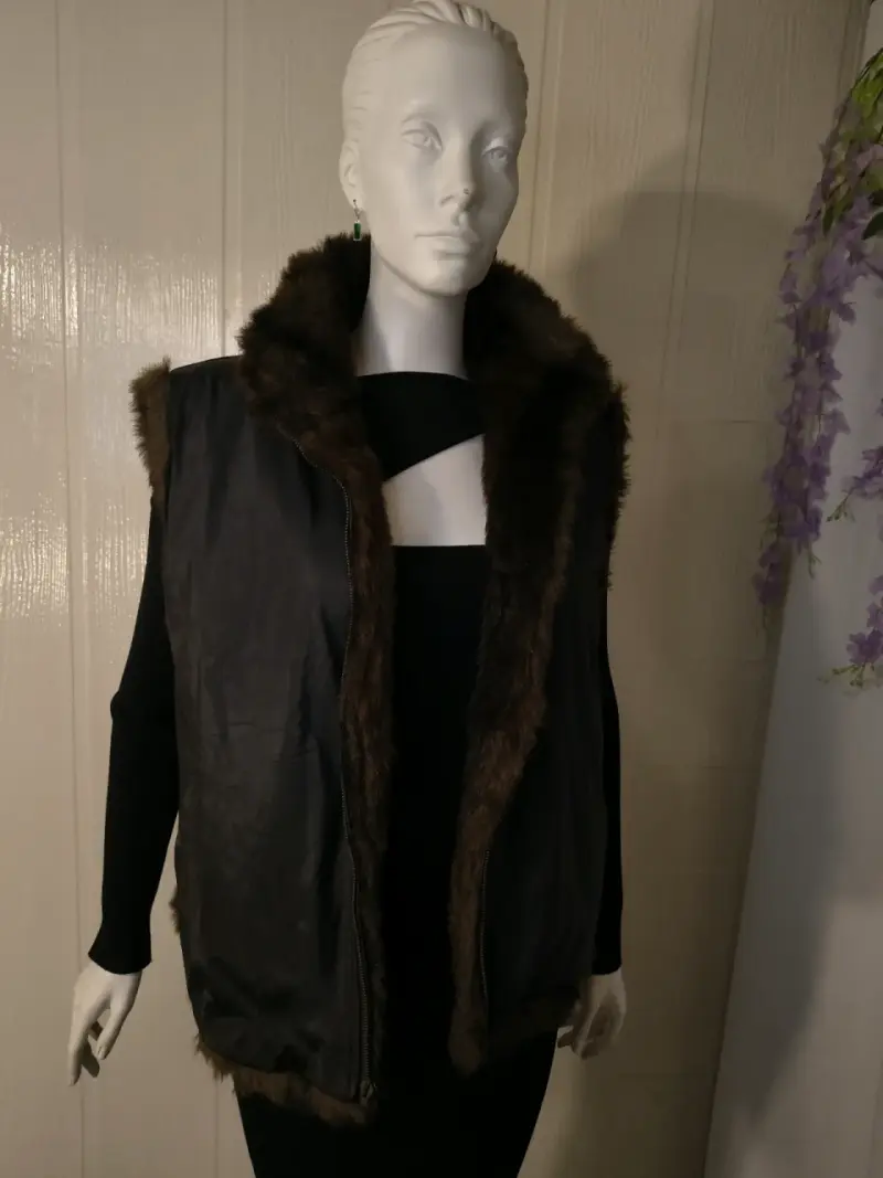 Chaleco de piel sintética para mujer elegante - 3