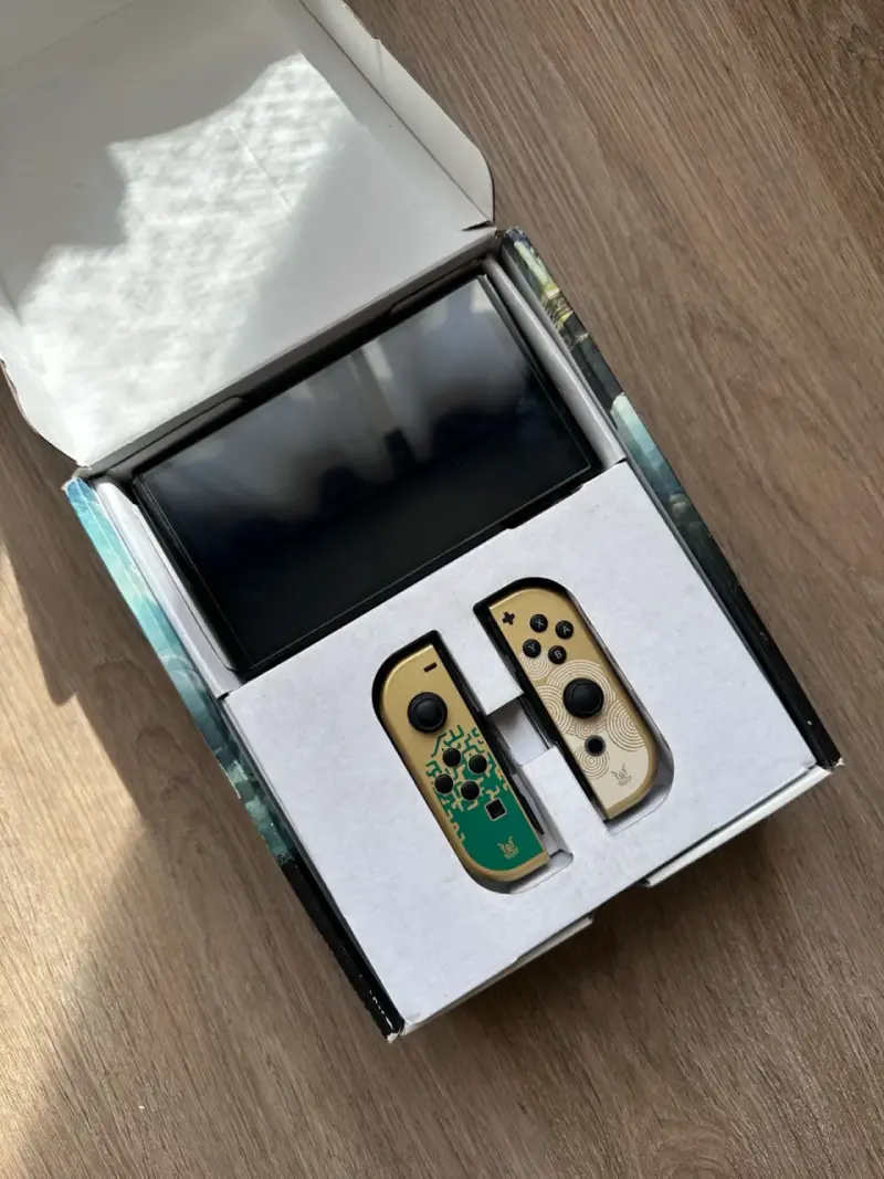 Nintendo Switch OLED edicion zelda - 3
