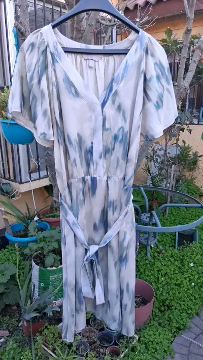 Vestido estampado azul y blanco H&M - miniatura 1