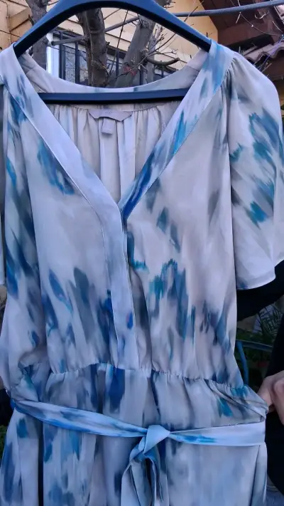 Vestido estampado azul y blanco H&M - miniatura 3
