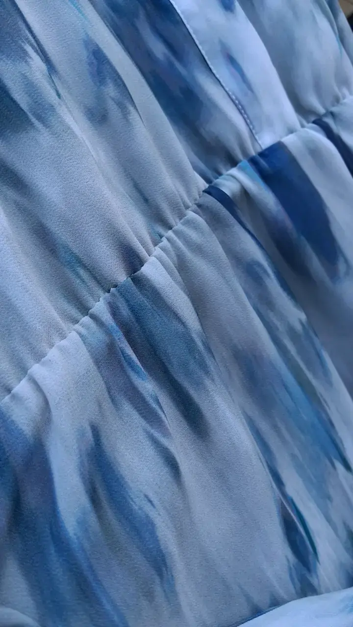 Vestido estampado azul y blanco H&M - 5