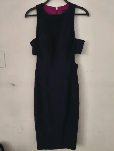 Vestido azul con cortes laterales - miniatura 2
