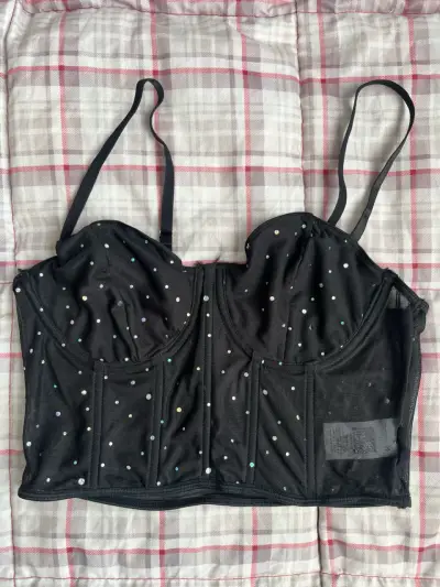 Top negro con brillos para mujer - miniatura 1