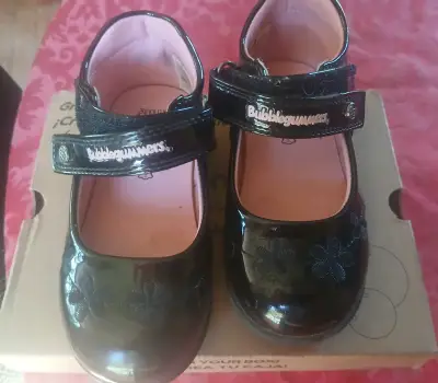 Zapatos de charol Bubblegummers para niña talla 25 - miniatura 1