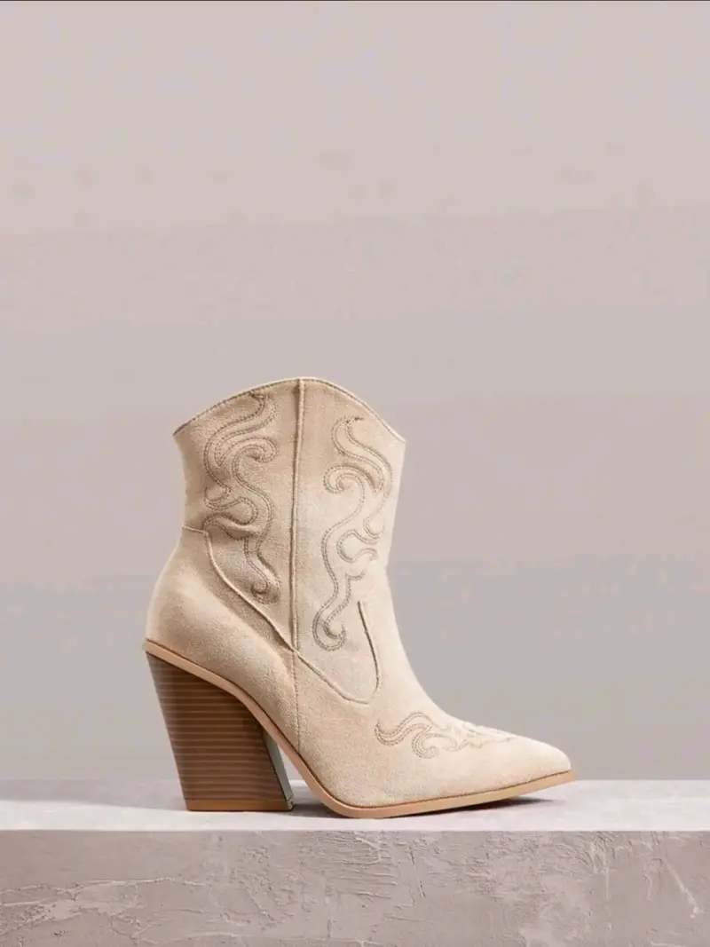 Botines de tacón alto beige con diseño bordado - 1