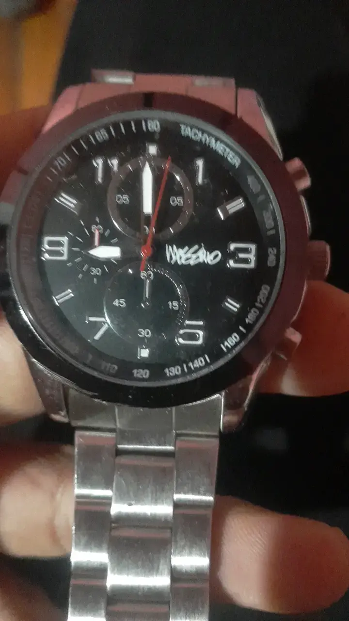 Reloj de pulsera metálico con cronógrafo - 2