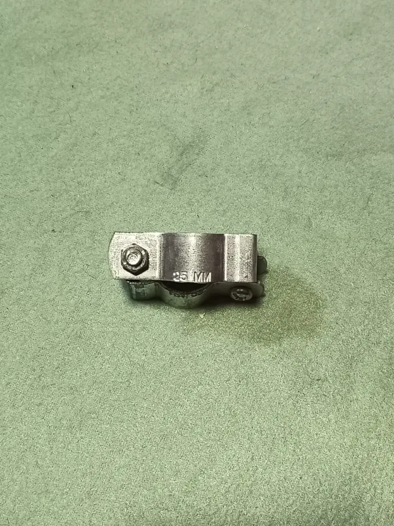 Pack 49 Abrazaderas Caddy 25mm con Tuerca - 2