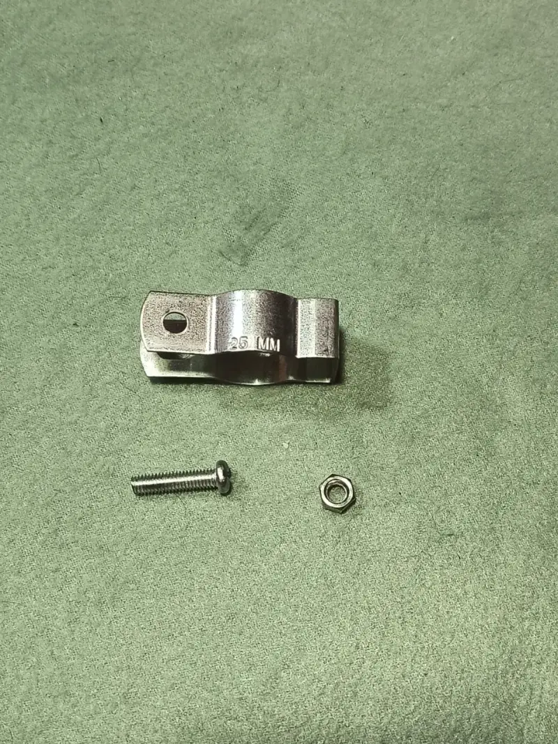 Pack 49 Abrazaderas Caddy 25mm con Tuerca - 3