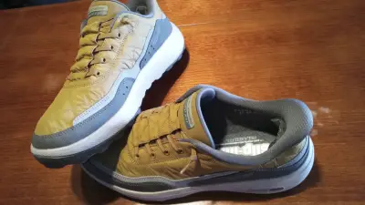 Zapatillas Skechers Cozy Fit para Hombre - miniatura 1