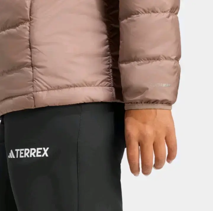 Chaqueta Terrex acolchada para mujer color beige - 3