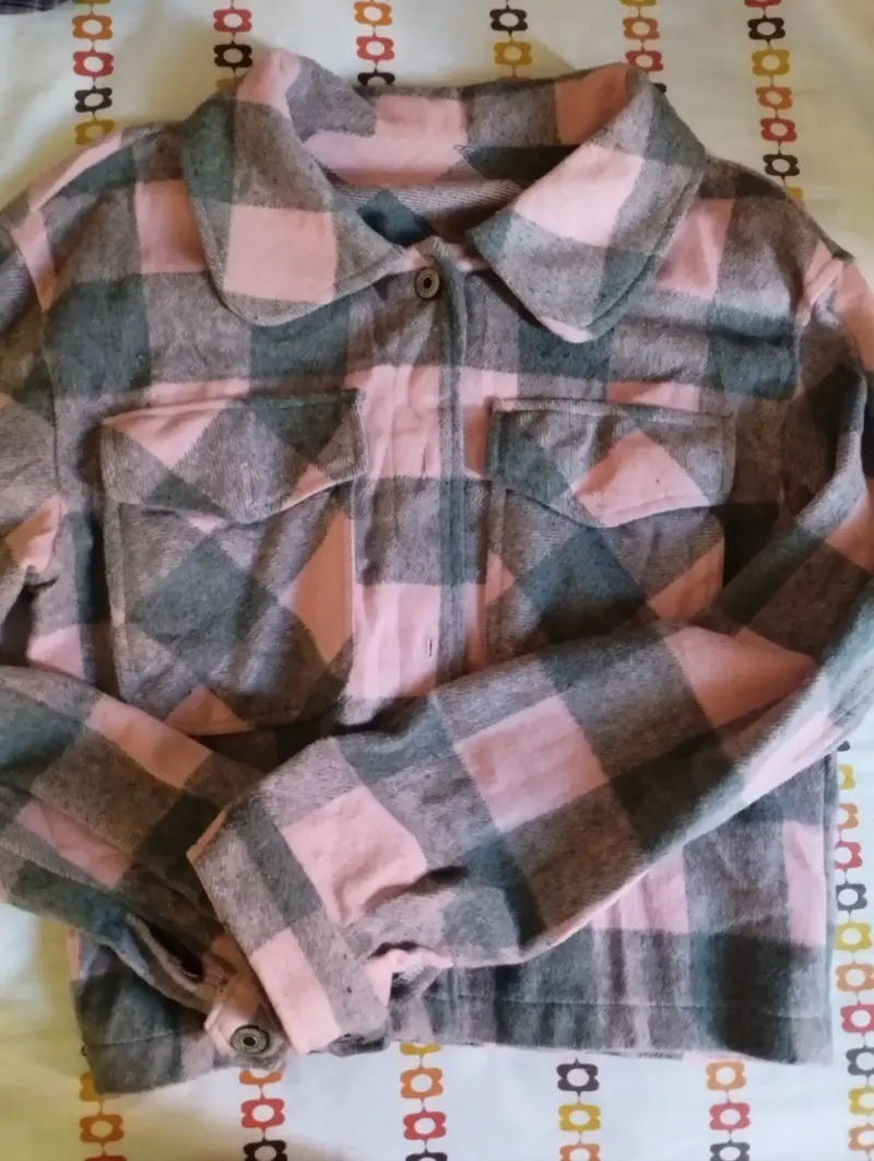 Chaqueta de franela a cuadros rosados y grises S-M - 1