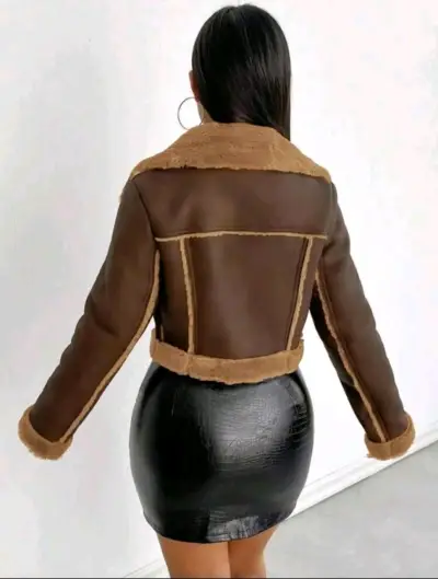 Chaqueta de cuero sintético con forro de piel - miniatura 2
