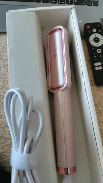 Cepillo alisador de cabello eléctrico rosa - miniatura 3