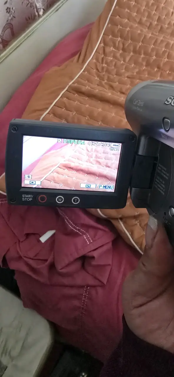 Videocámara Sony Handycam DCR-DVD205 con Zoom Óptico - 5