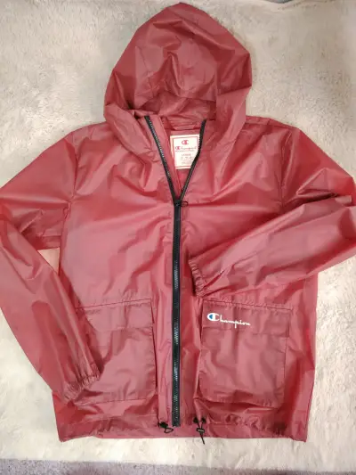 Chaqueta Impermeable Roja Champion con Capucha - miniatura 1