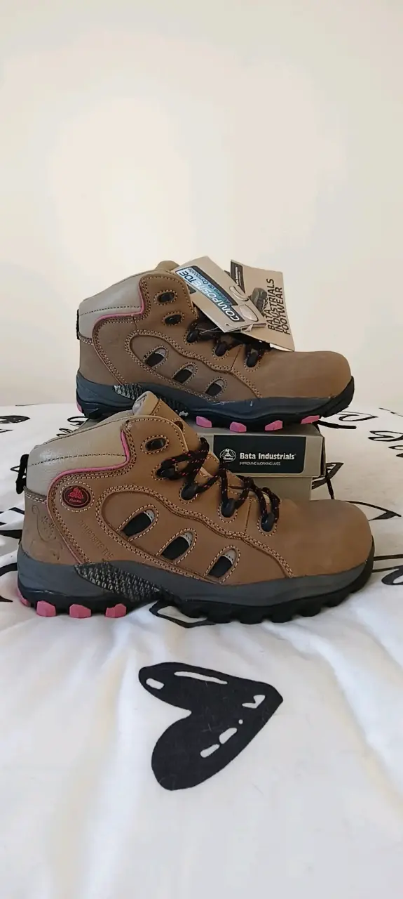 Botas de seguridad Bata Industrials Trend Anticlavo - 5