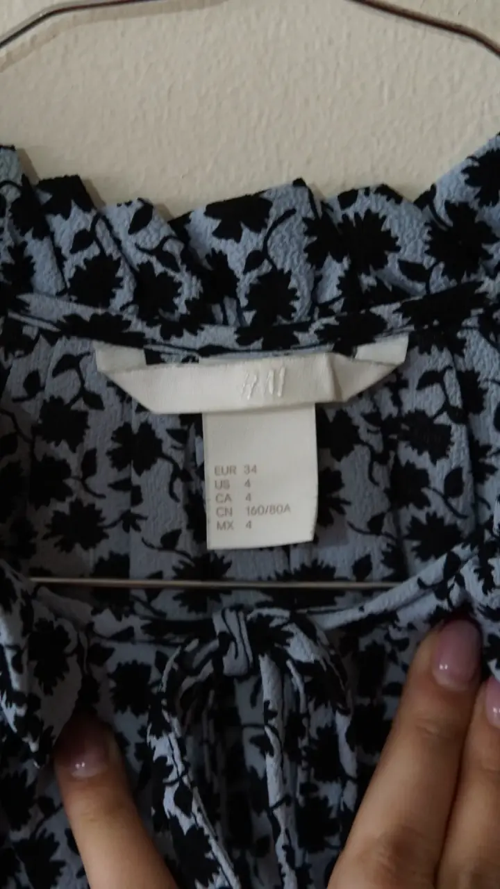 Vestido estampado floral H&M talla 34 - 2