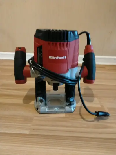 Fresadora eléctrica Einhell roja con cable - miniatura 1