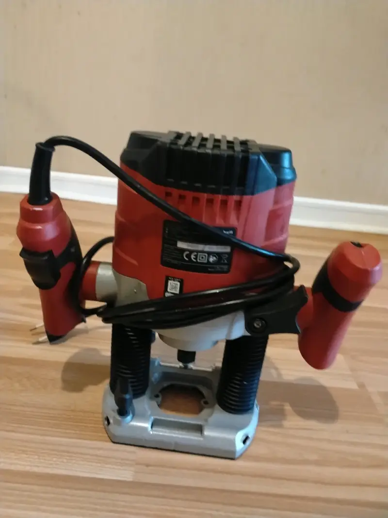 Fresadora eléctrica Einhell roja con cable - 2