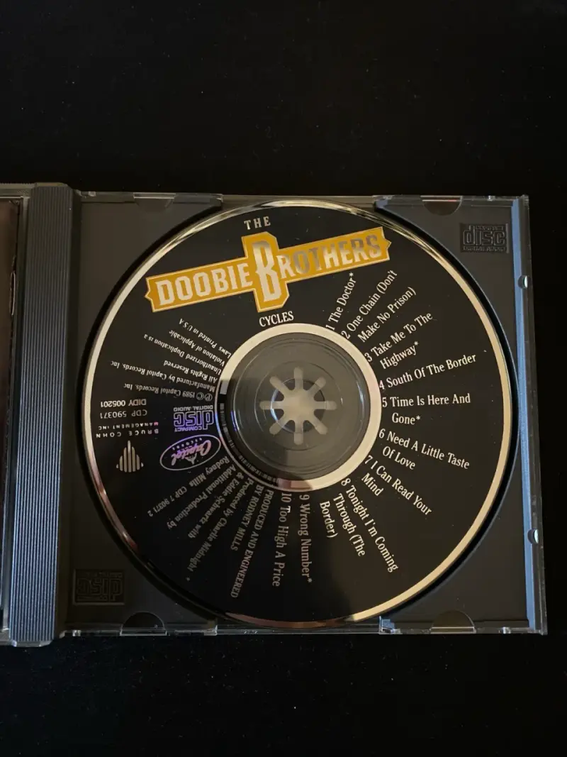 CD The Doobie Brothers Cycles en buen estado - 2