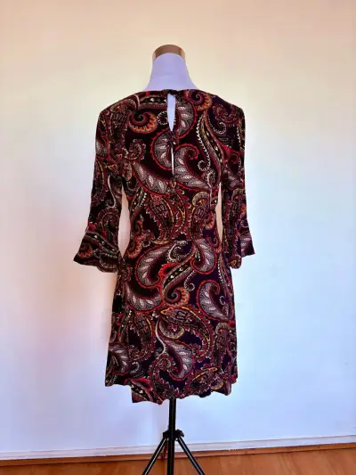 Vestido Banana Republic estampado paisley talla 2 - miniatura 3