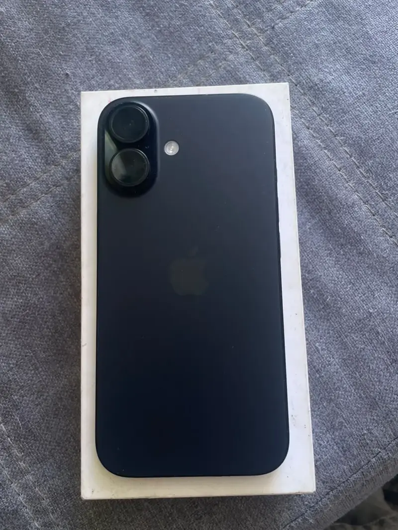 Iphone 16 128 GB - 2