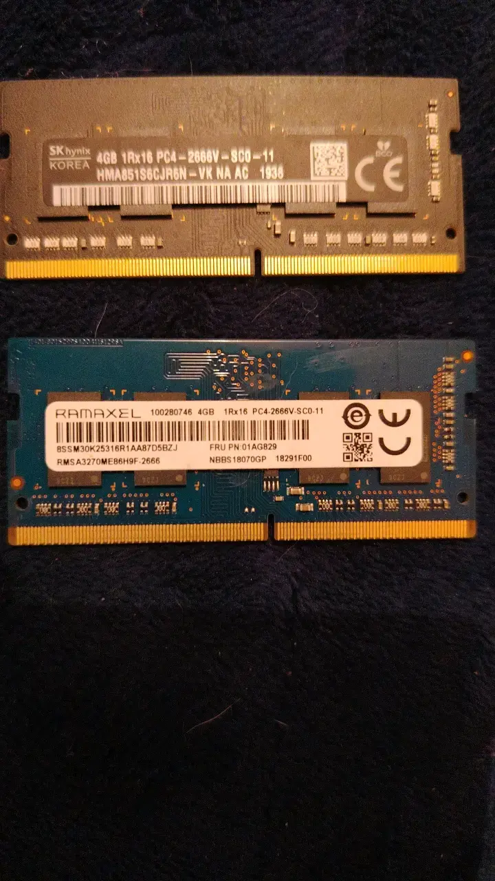 Memorias RAM 4GB DDR4 SK Hynix y Ramaxel - 1