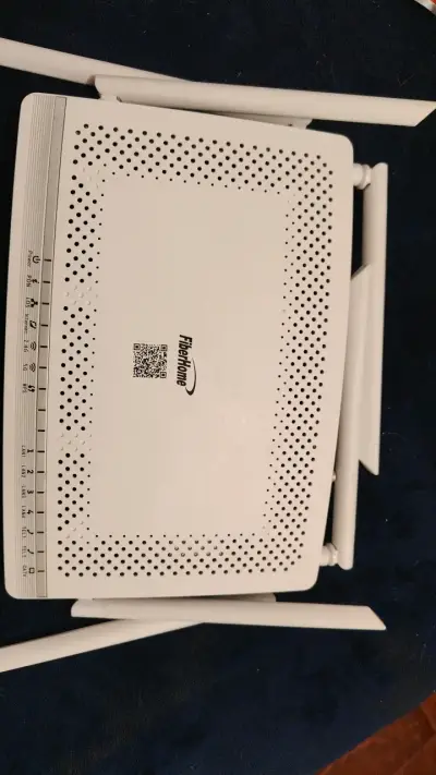 Router WiFi FiberHome con Antenas Externas - miniatura 1