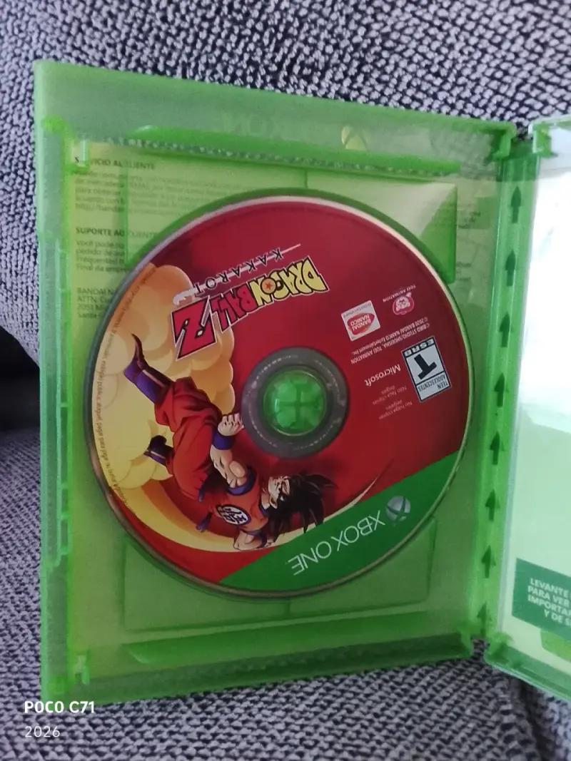 Dragon Ball Z Kakarot para Xbox One - 2