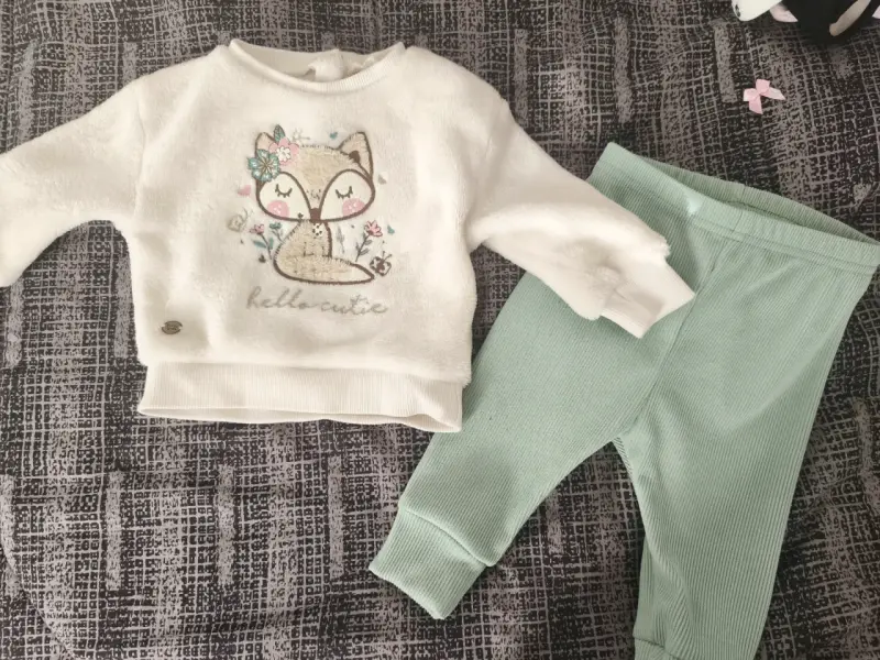 Conjunto de ropa para bebé en varios colores - 3
