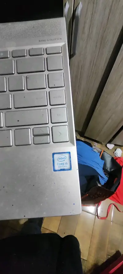 Laptop HP Envy Intel Core i5 8va Gen - miniatura 1
