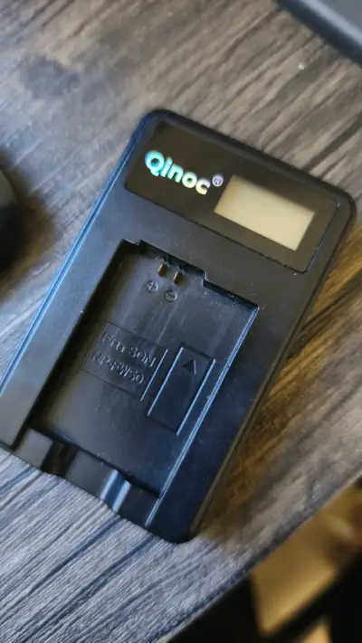 Cargador de Batería para Cámara Sony - miniatura 1