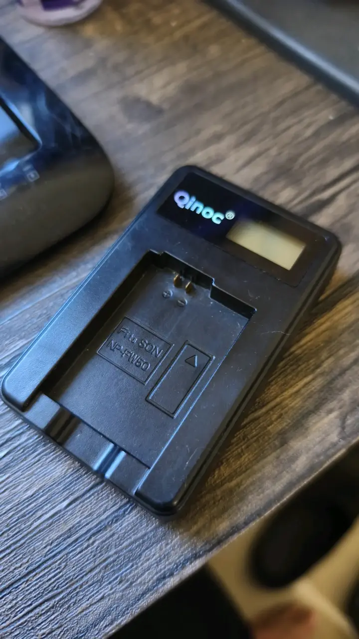 Cargador de Batería para Cámara Sony - 2
