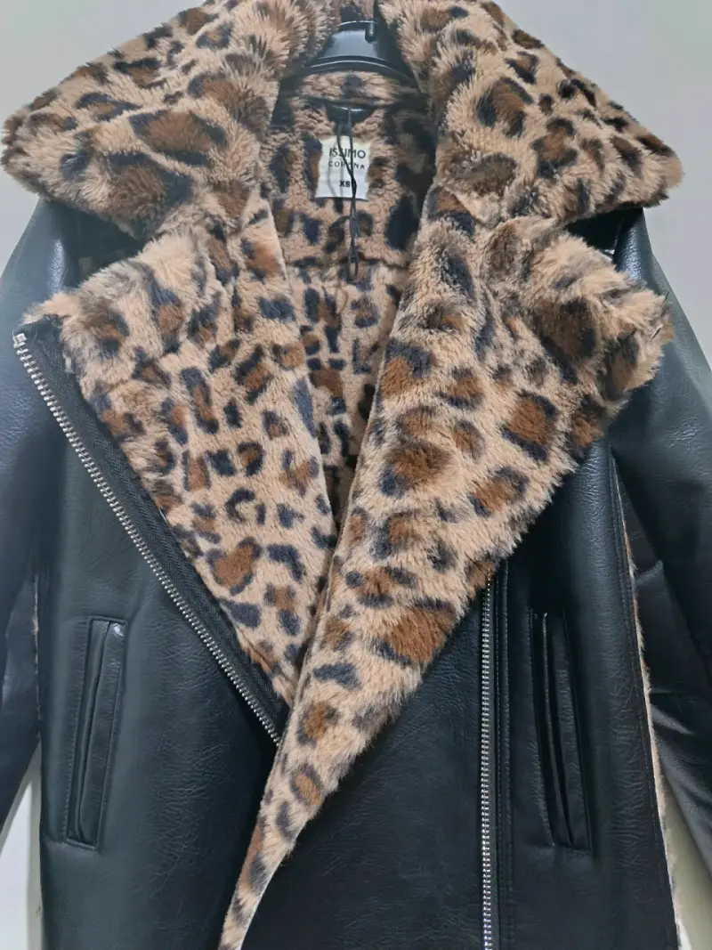 Chaqueta de cuero sintético con forro de leopardo - 2