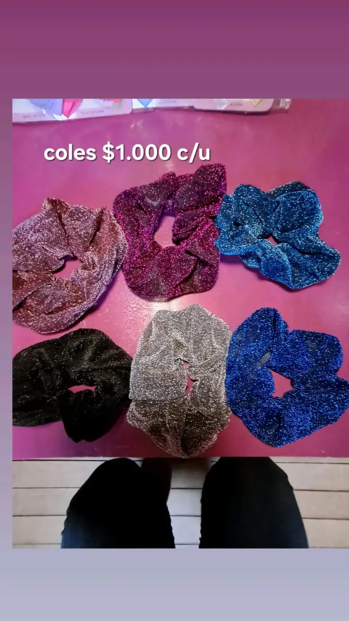 Coleteros de Tela Brillante en Varios Colores