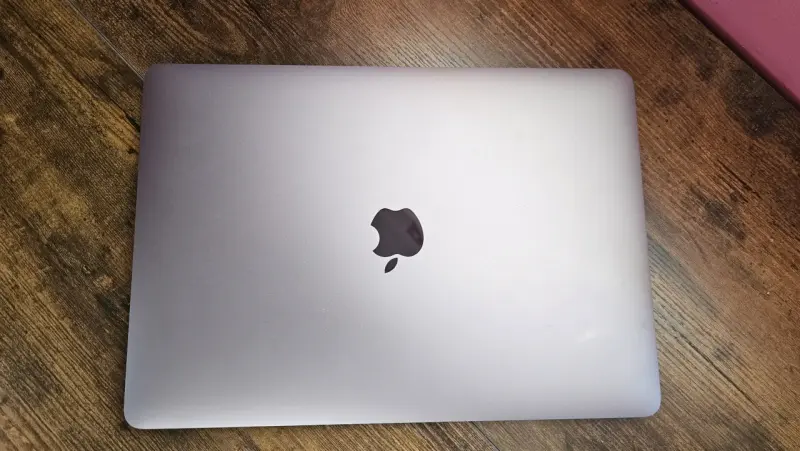 MacBook Air M1 13" Space Grey (8gb RAM/256gb) - 3