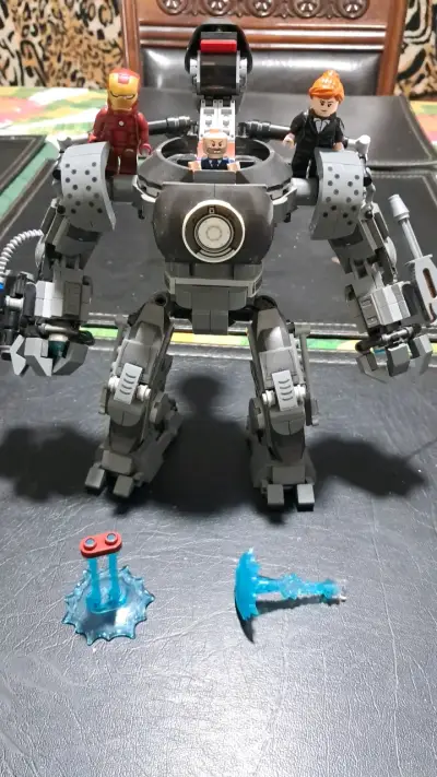LEGO Marvel: Caos de Iron Monger - miniatura 1