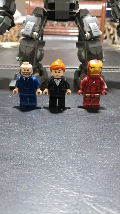 LEGO Marvel: Caos de Iron Monger - miniatura 5