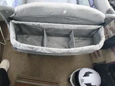 Cuna de bebé con mosquitero y organizador +colchon - miniatura 3